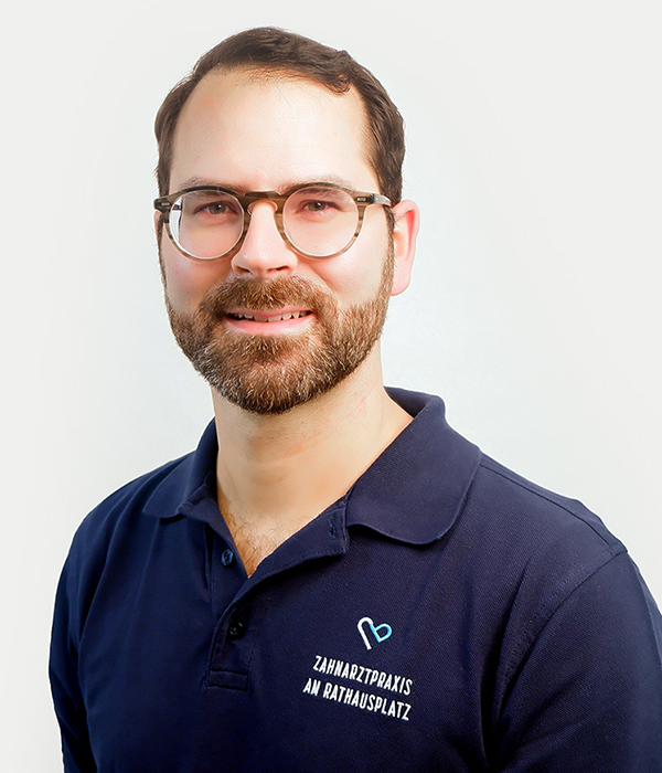 Dr_Peter_Uiker_600x700
